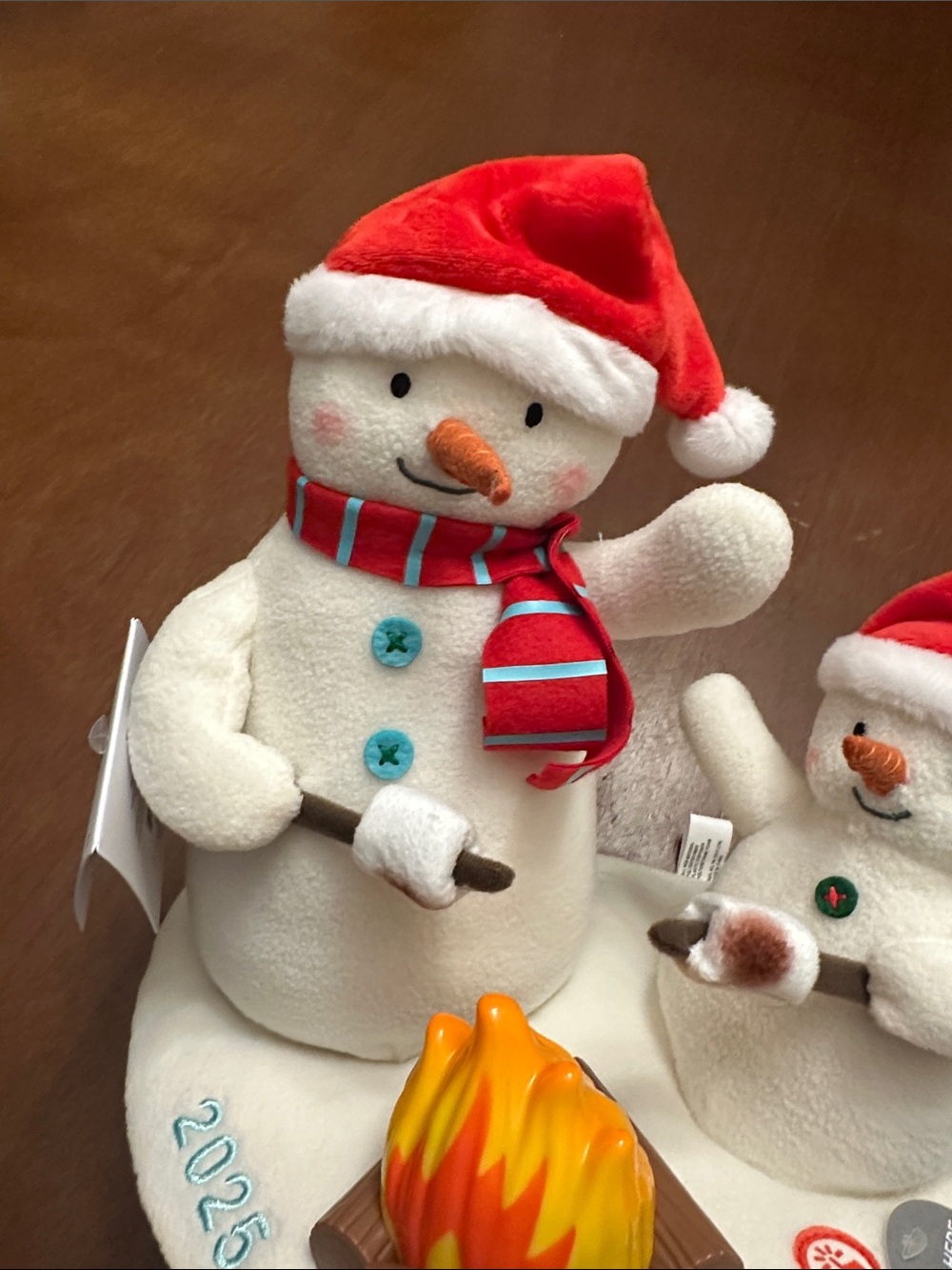 2025 Hallmark Light Sound Motion Roasting Marshmallows Snowmen Plush Holiday - Picture 4 of 10